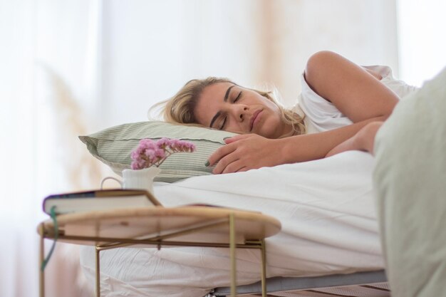 Jak wybrać porządny materac dla twojego zdrowia i komfortu snu?