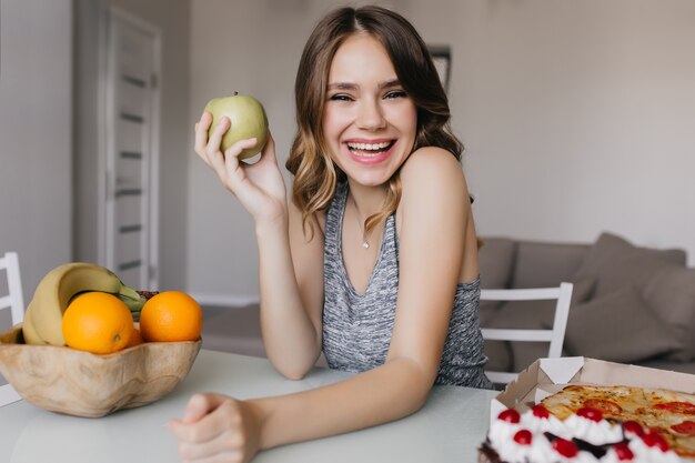 Jak dieta wpływa na naszą równowagę emocjonalną?